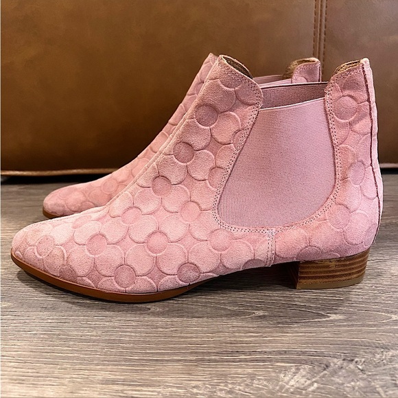 ANTHROPOLOGIE Pink Suede Floral Embossed Chelsea Boots Size 8.5 - Picture 6 of 13